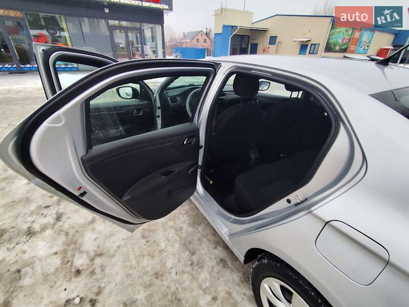 Седан Citroen C-Elysee 2013 в Софиевской Борщаговке