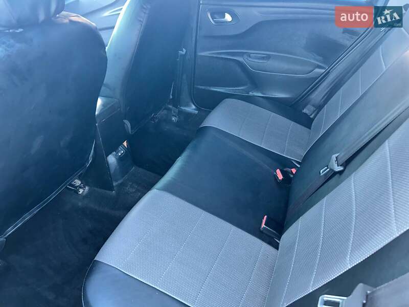 Седан Citroen C-Elysee 2017 в Киеве