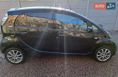 Хэтчбек Citroen C-Zero 2011 в 