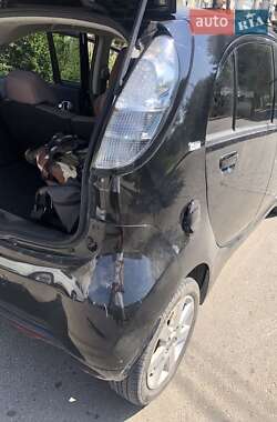 Хэтчбек Citroen C-Zero 2011 в 