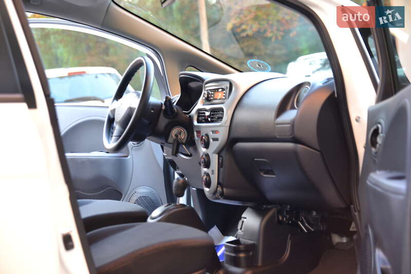 Хэтчбек Citroen C-Zero 2013 в Луцке