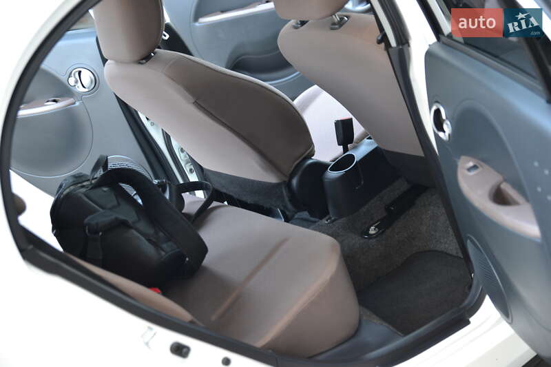 Хэтчбек Citroen C-Zero 2014 в Луцке