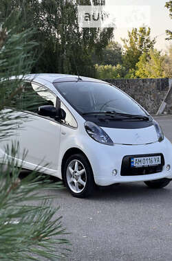 Хэтчбек Citroen C-Zero 2012 в Гнивани