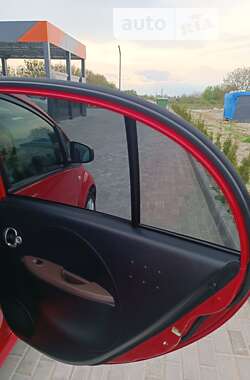 Хэтчбек Citroen C-Zero 2011 в 
