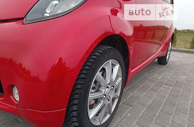Хэтчбек Citroen C-Zero 2011 в 