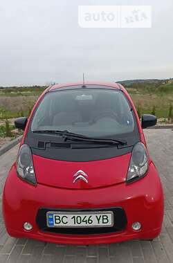 Хэтчбек Citroen C-Zero 2011 в 