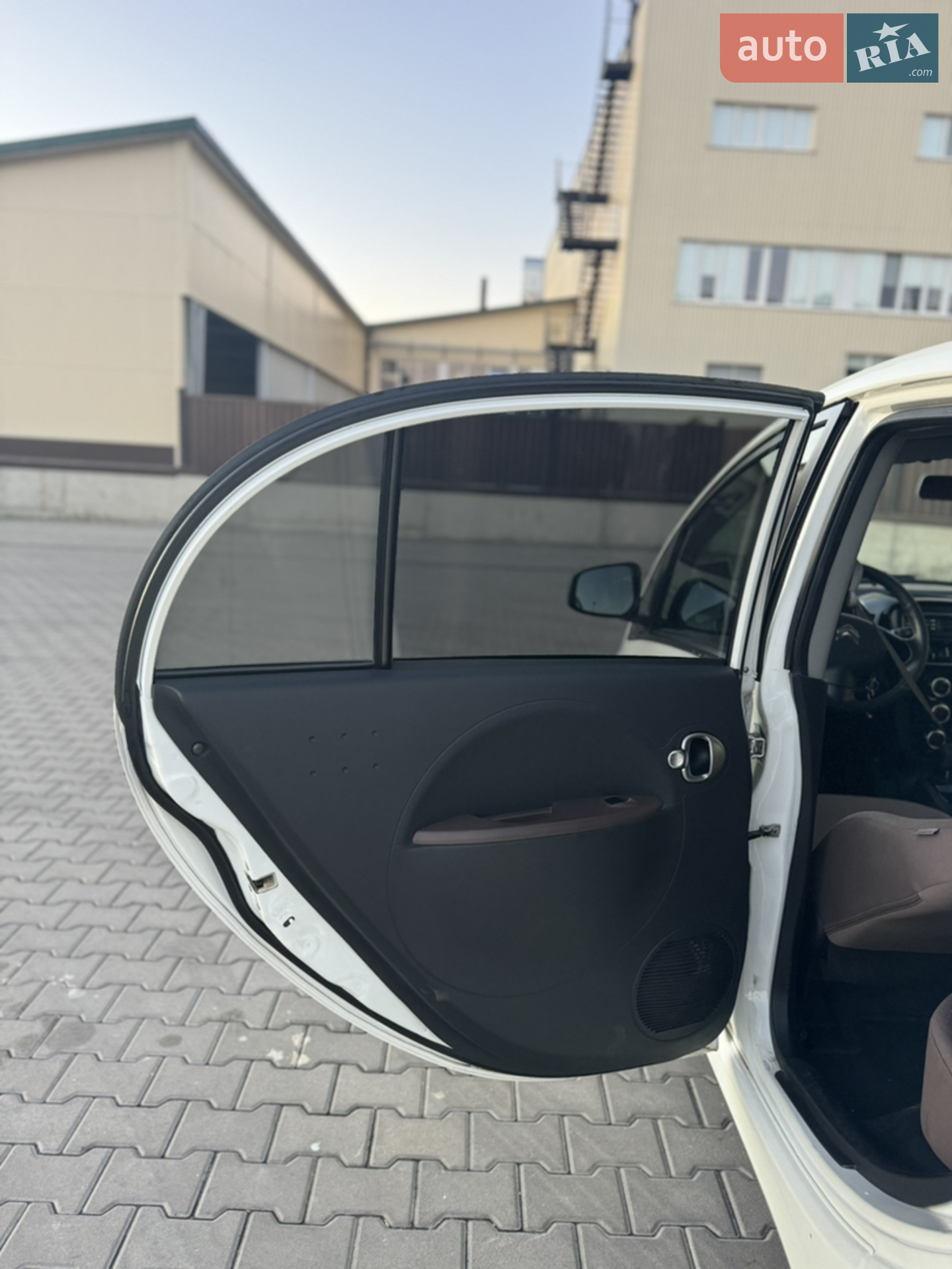 2011 Citroen C-ZERO - мініатюра 23