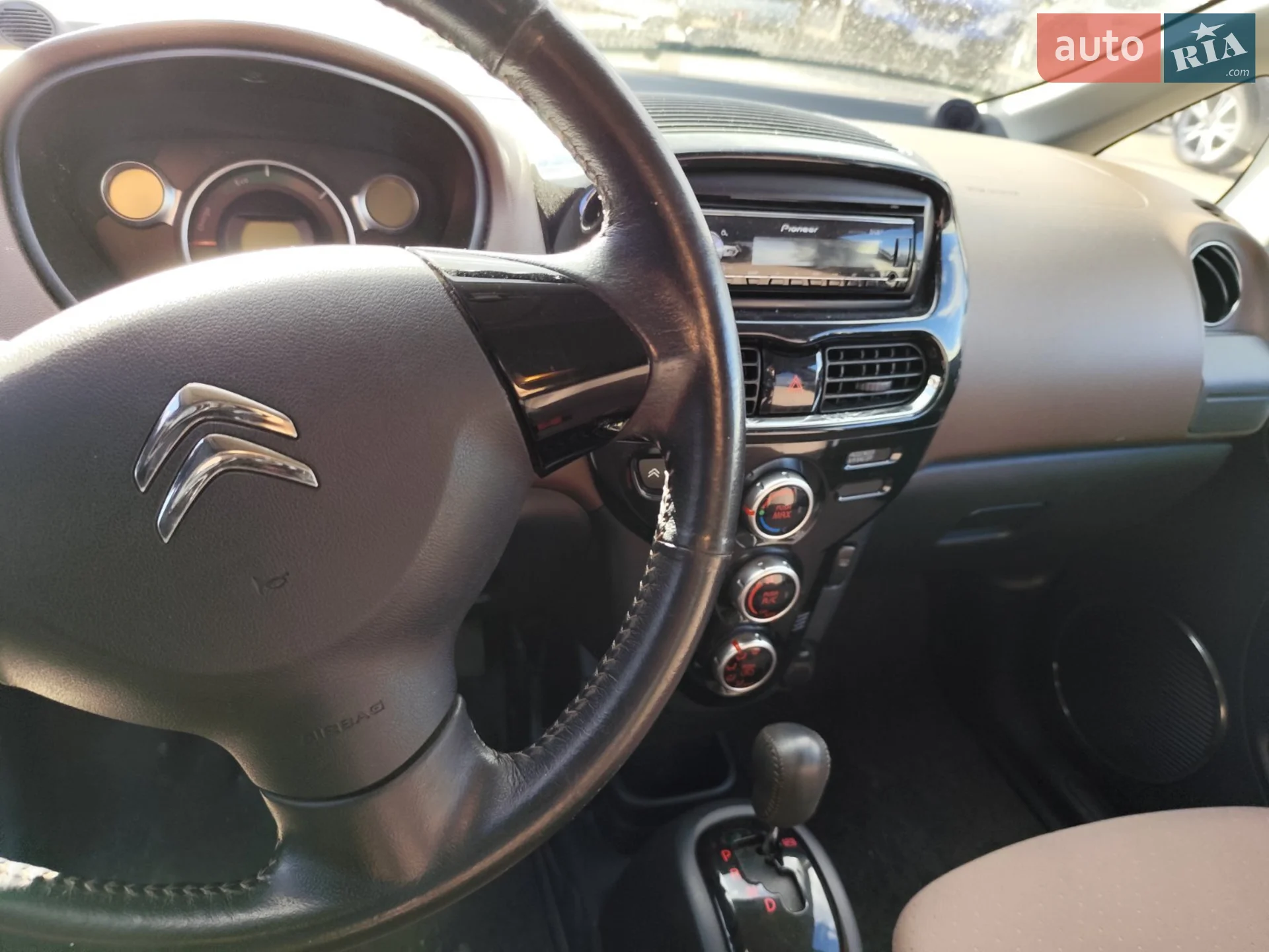2011 Citroen C-ZERO - мініатюра 10