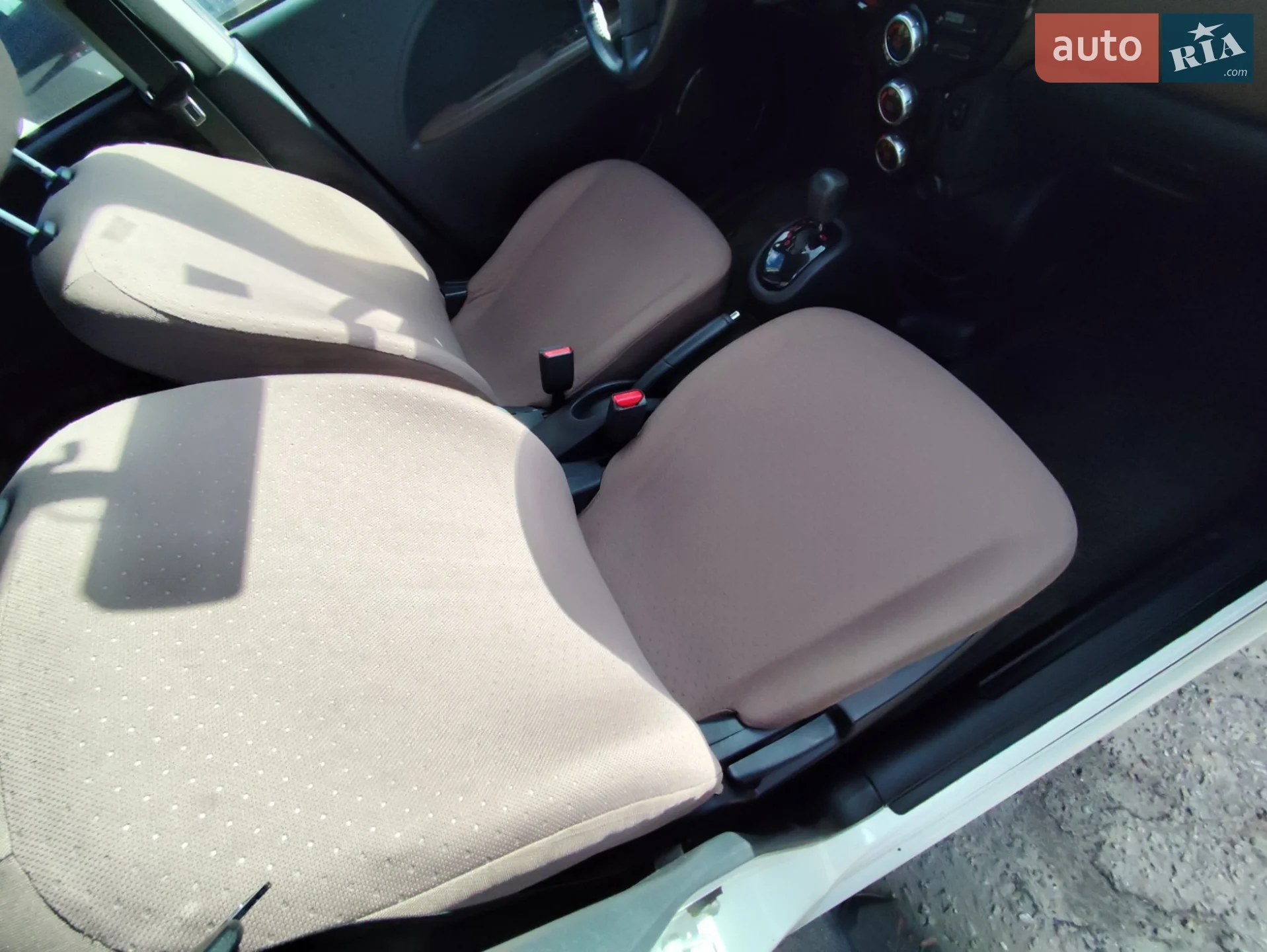 2011 Citroen C-ZERO - мініатюра 32