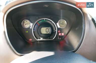 Хэтчбек Citroen C-Zero 2011 в 