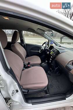 Хэтчбек Citroen C-Zero 2018 в 