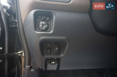 Хэтчбек Citroen C-Zero 2011 в 
