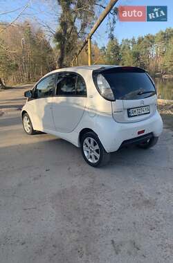 Хэтчбек Citroen C-Zero 2012 в 