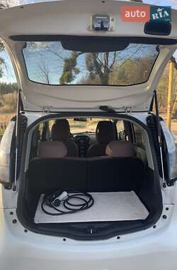 Хэтчбек Citroen C-Zero 2012 в 