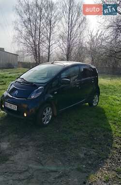 Хэтчбек Citroen C-Zero 2011 в 