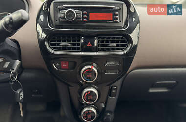 Хэтчбек Citroen C-Zero 2012 в 