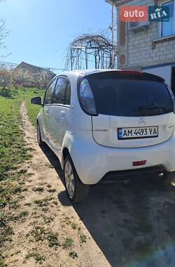 Хэтчбек Citroen C-Zero 2012 в 