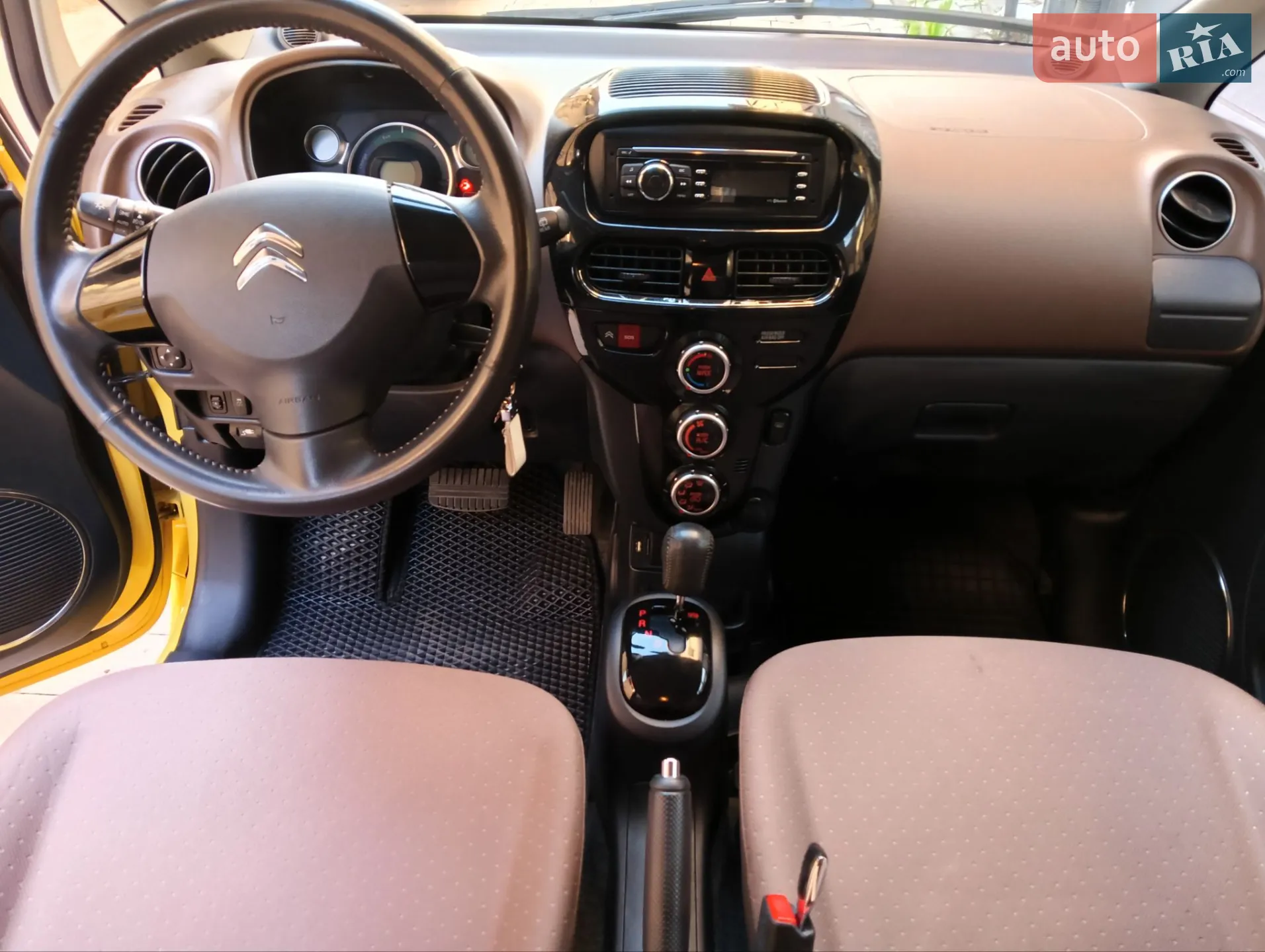 2011 Citroen C-ZERO - мініатюра 11