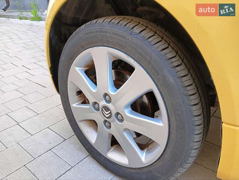 Хэтчбек Citroen C-Zero 2011 в Ирпене