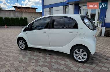 Хэтчбек Citroen C-Zero 2011 в 