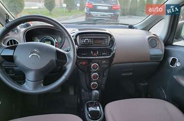Хэтчбек Citroen C-Zero 2011 в 