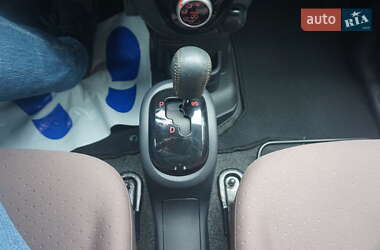Хэтчбек Citroen C-Zero 2012 в 