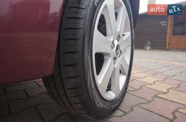 Хэтчбек Citroen C-Zero 2012 в 