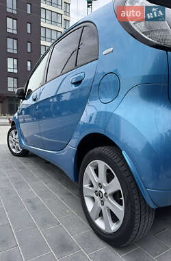 Хэтчбек Citroen C-Zero 2015 в 