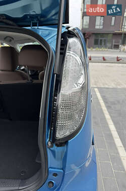 Хэтчбек Citroen C-Zero 2015 в 