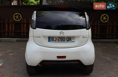 Хэтчбек Citroen C-Zero 2011 в 