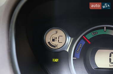 Хэтчбек Citroen C-Zero 2011 в 