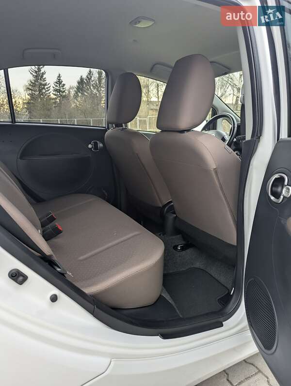 Хэтчбек Citroen C-Zero 2015 в Владимире