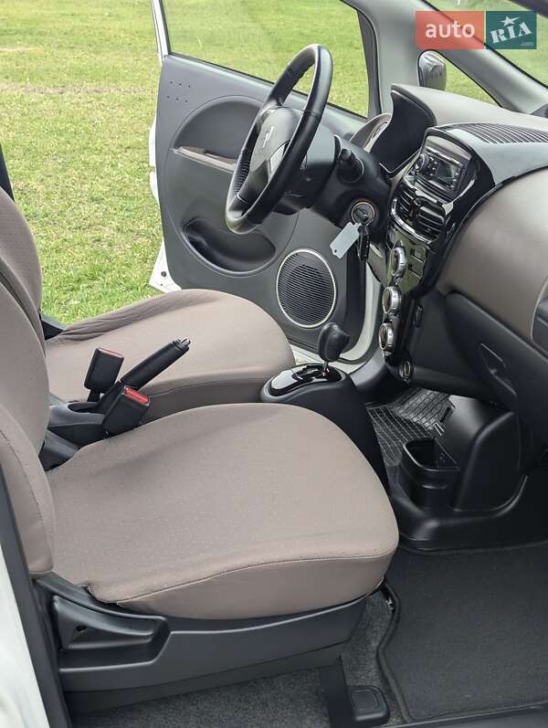 Хэтчбек Citroen C-Zero 2015 в Владимире