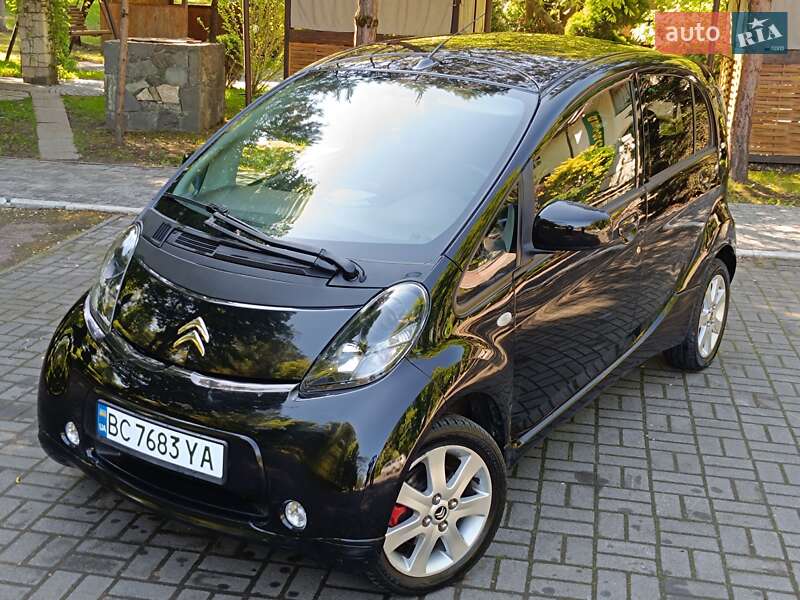 Хэтчбек Citroen C-Zero 2012 в 