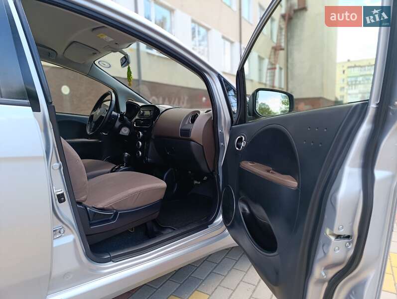 Хетчбек Citroen C-Zero 2015 в Звягелі