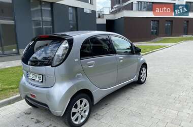 Хэтчбек Citroen C-Zero 2011 в 