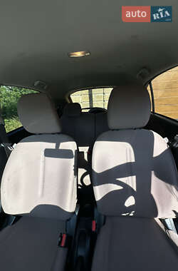 Хэтчбек Citroen C-Zero 2012 в 