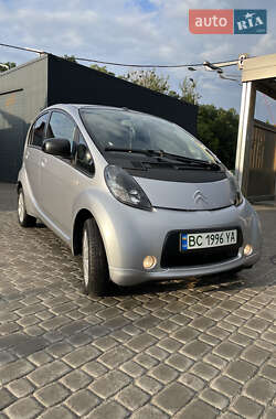Хэтчбек Citroen C-Zero 2011 в 