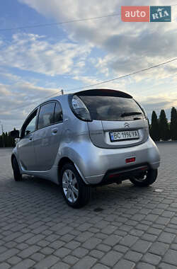 Хэтчбек Citroen C-Zero 2011 в 
