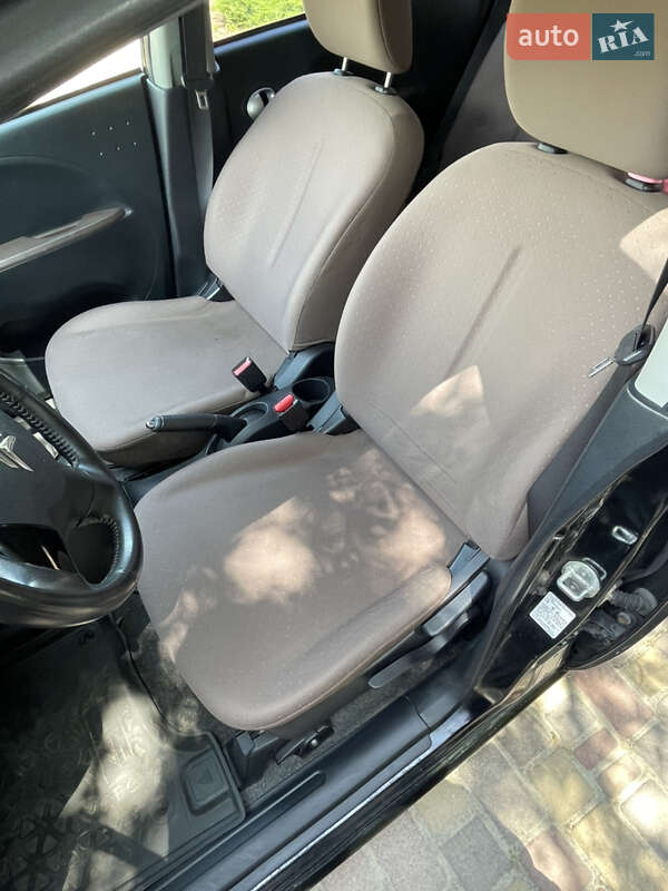 Хэтчбек Citroen C-Zero 2013 в Днепре