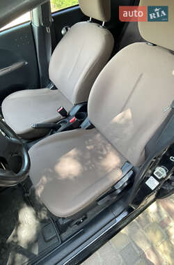 Хэтчбек Citroen C-Zero 2013 в 