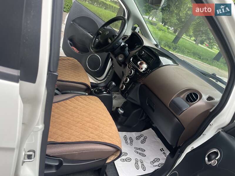 Хэтчбек Citroen C-Zero 2012 в Белой Церкви