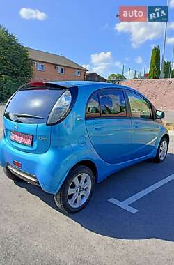 Хэтчбек Citroen C-Zero 2016 в 