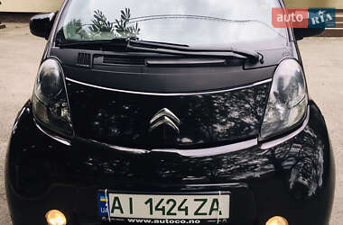 Хэтчбек Citroen C-Zero 2011 в 