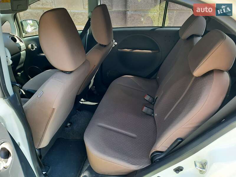 Хэтчбек Citroen C-Zero 2014 в Костополе
