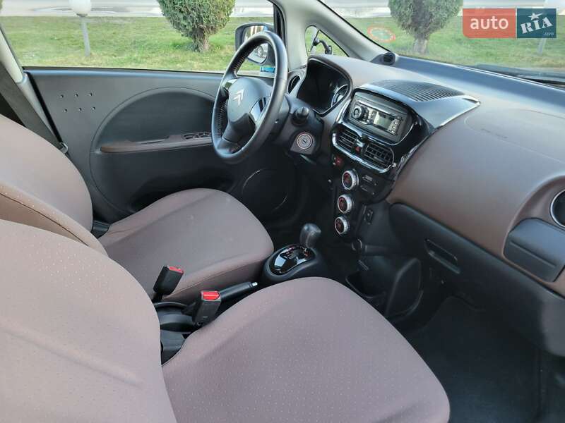 Хэтчбек Citroen C-Zero 2011 в Сарнах