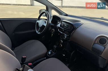 Хэтчбек Citroen C-Zero 2012 в 