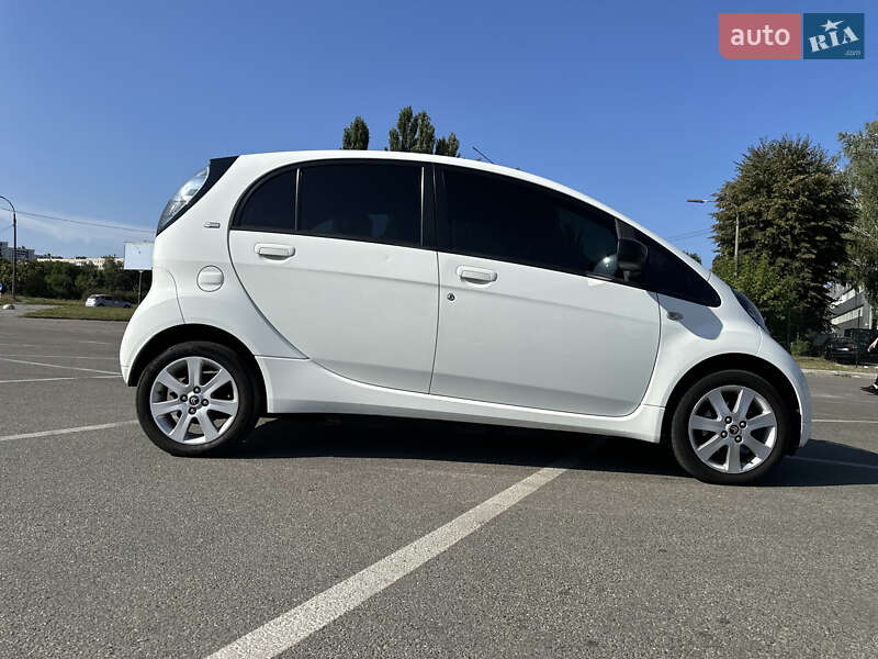 Хэтчбек Citroen C-Zero 2013 в Киеве