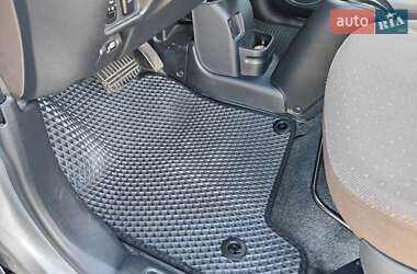 Хэтчбек Citroen C-Zero 2013 в 