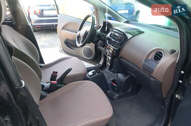Хэтчбек Citroen C-Zero 2012 в 